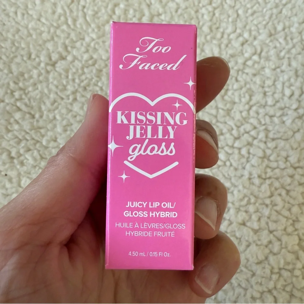Too Faced Kissing Jelly Hydrating Lip Oil Gloss BUBBLEGUM